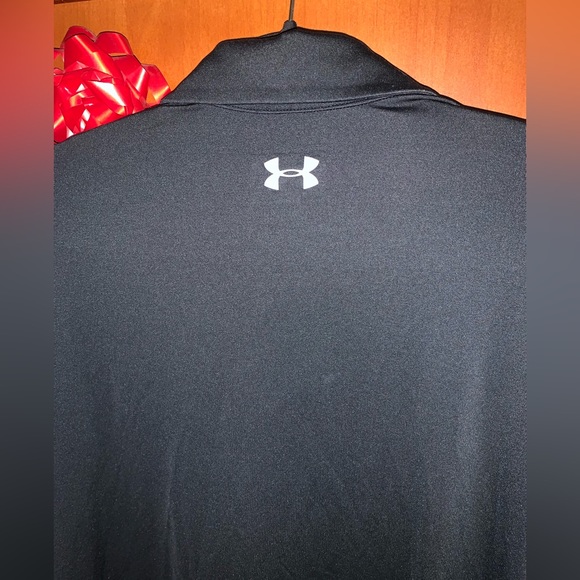 Under Armour pullover - Picture 5 of 5